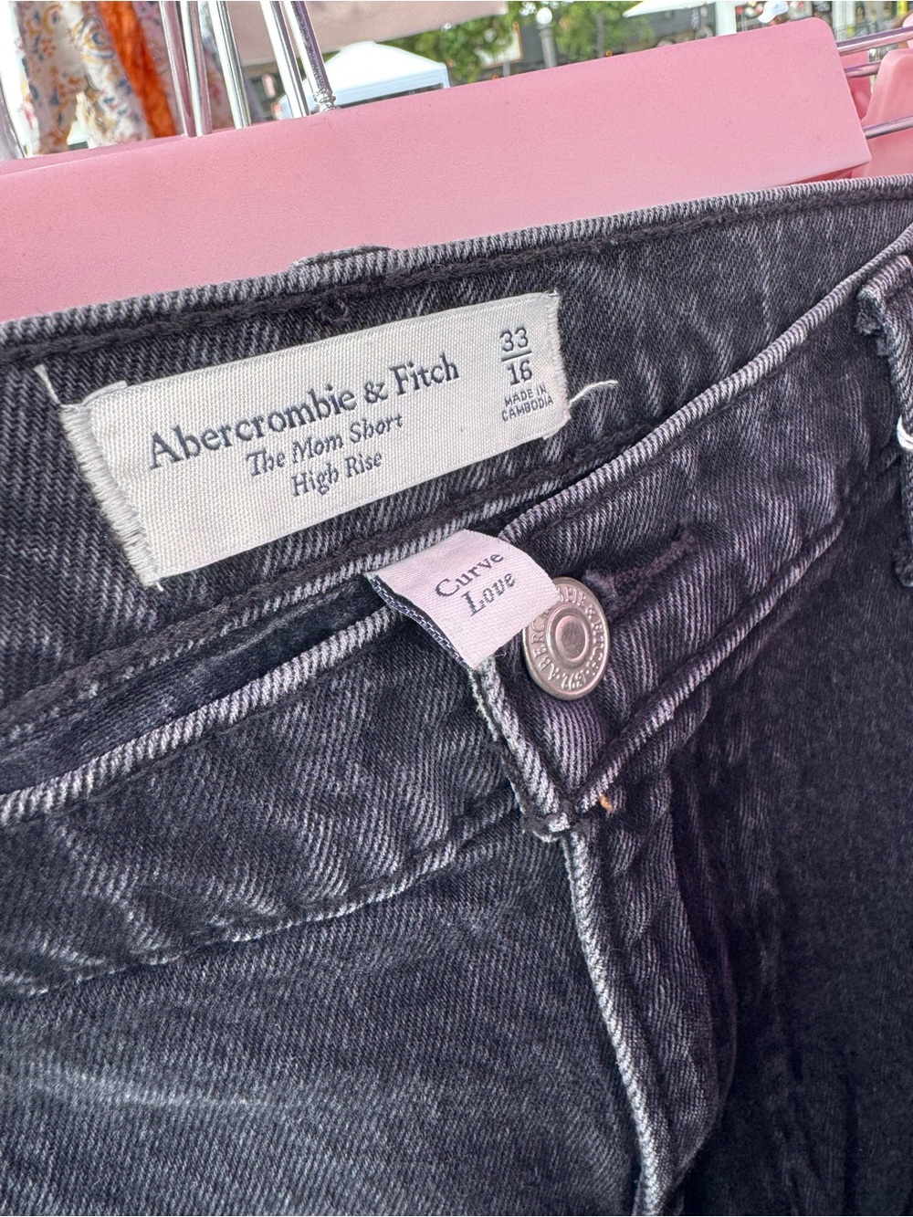 Abercrombie & Fitch Curve Love High-Rise Mom Shorts in Washed Black